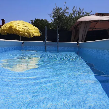 Villa Mina Con Vasca Idromassaggio Tarente Buitenkant foto